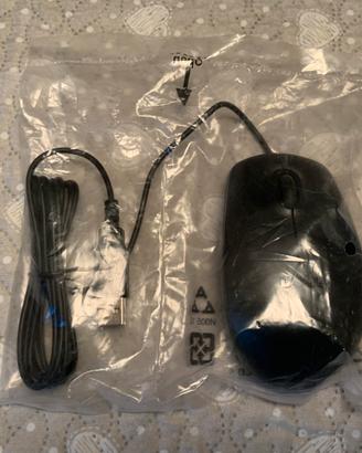 Mouse ottico nero con USB