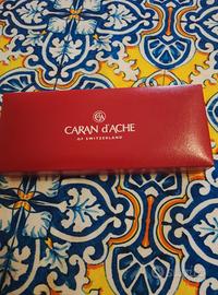 Scatola x penna Caran d ache