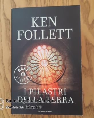 libro "I PILASTRI DELLA TERRA" Ken Follet 