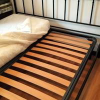 Letto matrimoniale in metallo