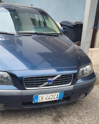 Volvo S60 2.4 benzina ..