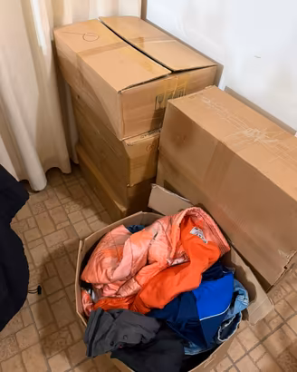 Box Shirt Giubbini Pantaloni Felpe