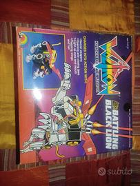 Voltron black Lion battling 