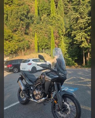 Africa Twin ES 1100