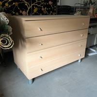 Cassettiera in legno