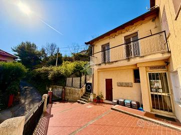 3 LOCALI A ALBENGA