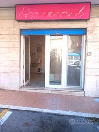 Locale commerciale Piazza Gianturco