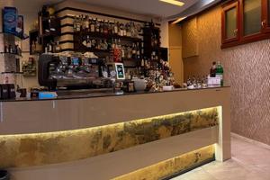 Caffetteria- American bar con cucina