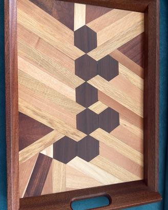 Vassoio in legno massiccio