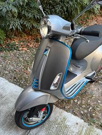 Vespa Piaggio elettrica 70km (Eq 125)
