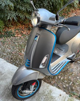 Vespa Piaggio elettrica 70km (Eq 125)