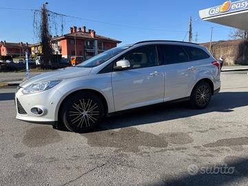 Ford Focus 2.0 TDCi 115 CV Powershift SW*NAVI*EURO