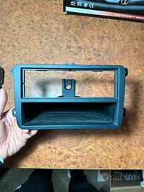 Mascherina autoradio VOLKSWAGEN