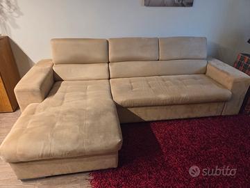 Divano letto con chaise longue