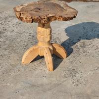 Tavolo in legno di quercia 