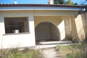 Villetta indipendente con giardino posti auto