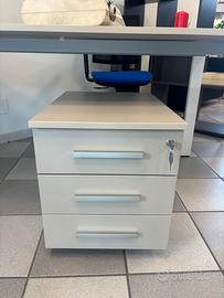 Cassettiera su ruote