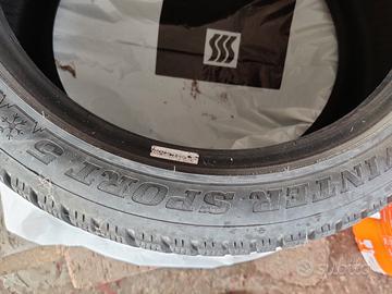 Dunlop Winter sport 225 45 18