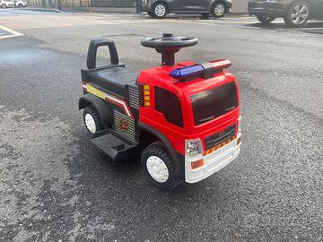 Macchinina dei pompieri elettrica