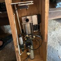 Invasettatrice pneomatica