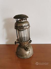 Vecchia Lampada Petrolio