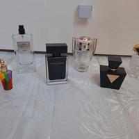 Bottiglie vuote profumi