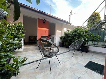 VILLA A SCHIERA A RIMINI