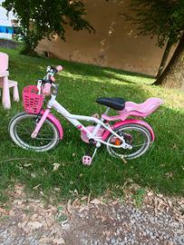 Bicicletta rosa bimba