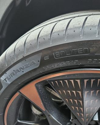 Bridgestone turanza 6 enliten 235 45 r19 99v