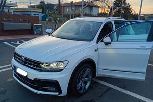 Volkswagen Tiguan 1.5 TSI R-Line 130 cv