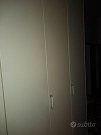 Armadio in legno artigianale