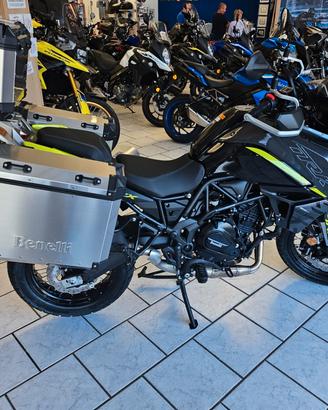 Benelli TRK 702 CON 3 BORSE ALLUMINIO