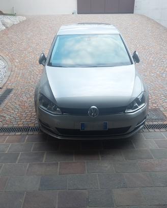 Volkswagen Golf VII