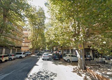 Ostia lido monolocale arredato con posto auto