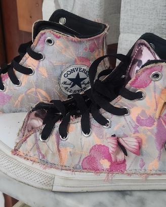 Scarpa Converse n.35 edizione limitata