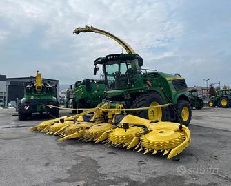 John Deere 9700i