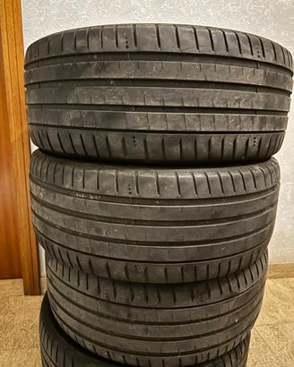 Pneumatici 245/45/18