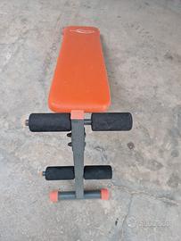 vari attrezzi palestre 