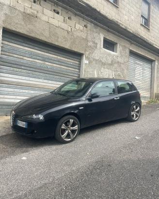 Alfa Romeo 147 q2