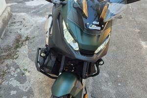 Honda X-ADV 750 ottime full optional