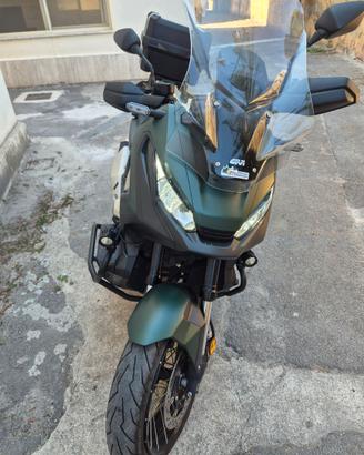 Honda X-ADV 750 ottime full optional