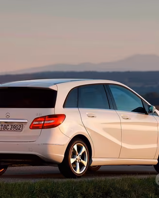 Ricambi mercedes classe b 2015