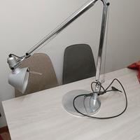 Lampada Tolomeo di Artemide