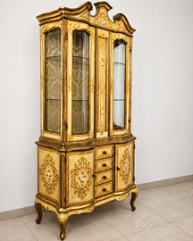 Vetrina stile veneziano decorata a mano