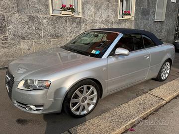 Audi A4 Cabriolet 2.0 TDI FAP S Line Full Optional