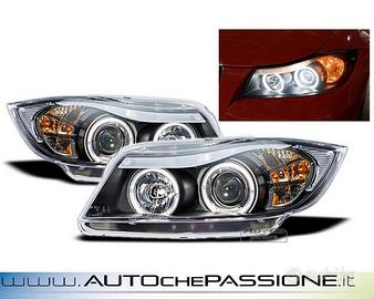 Coppia fanali anteriori angel eyes neri per BMW SE