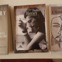 Libri biografici  Freddie Mercury 7€ cad.uno