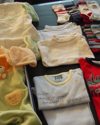 Lotto vestiti usati per bambino 9 mesi bimbo