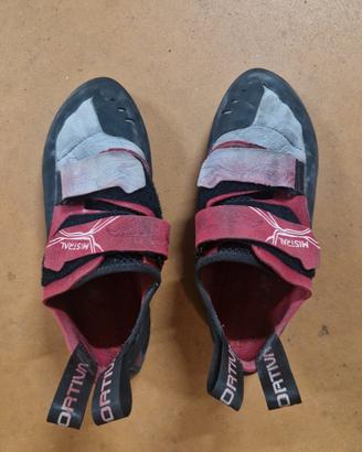 scarpette arrampicata La sportiva