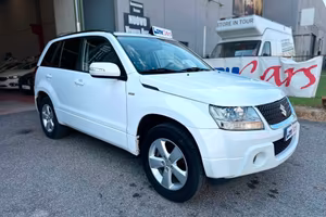 Suzuki Grand Vitara 1.9 4X4 5 porte Executive Cros